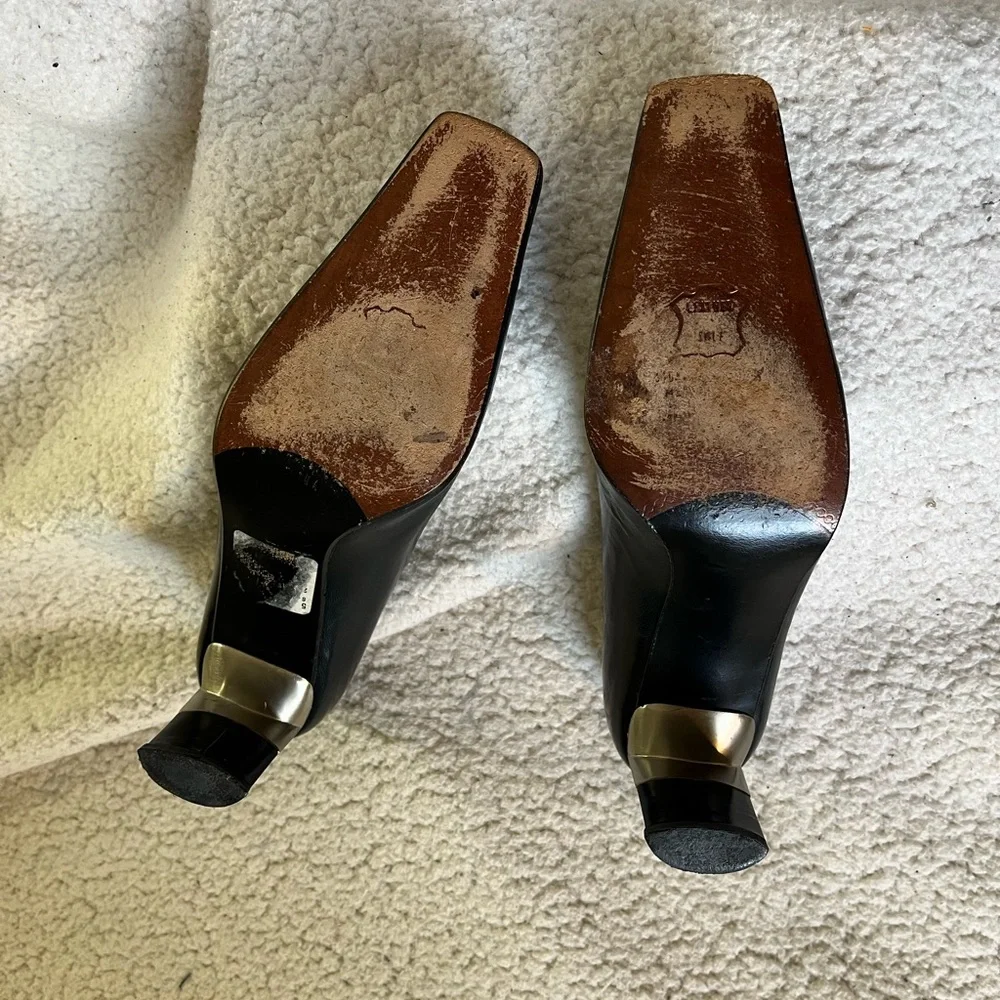 Stuart Weitzman Navy Heels with Bronze Block Accent - Picture 7 of 15